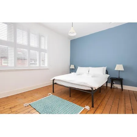 21 River Street - Beautiful York Period Property - Pass The Keys * York
