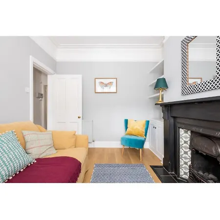 Apartment Bright & Beautiful Period - Pass The Keys