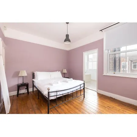 21 River Street - Beautiful York Period Property - Pass The Keys *