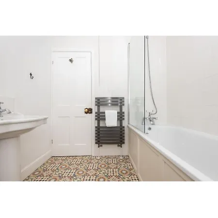 21 River Street - Beautiful York Period Property - Pass The Keys *