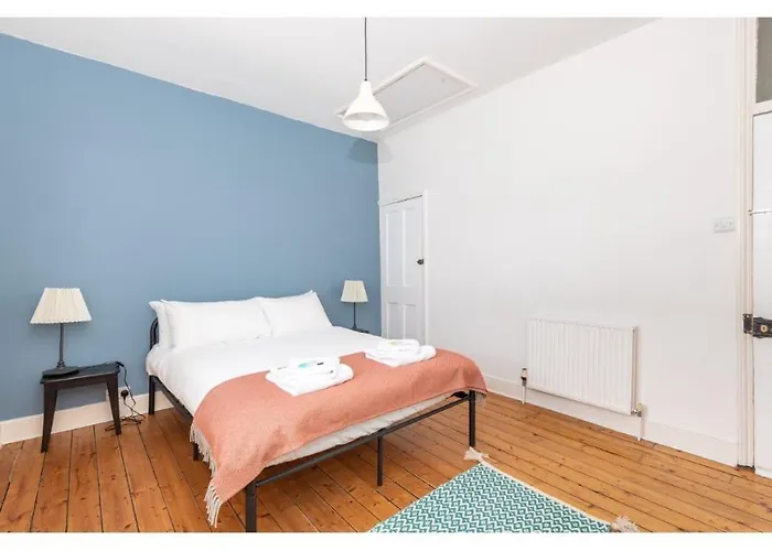 דירה Beautiful Period Pass The Keys