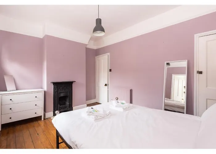 Beautiful Period Pass The Keys דירה *