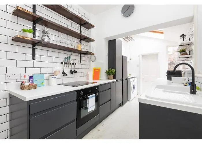 דירה Beautiful Period Pass The Keys