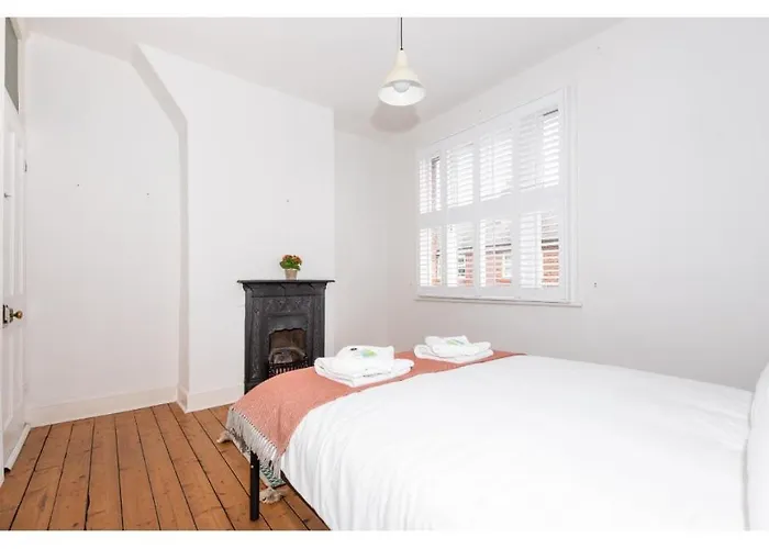 公寓 Beautiful Period Pass The Keys